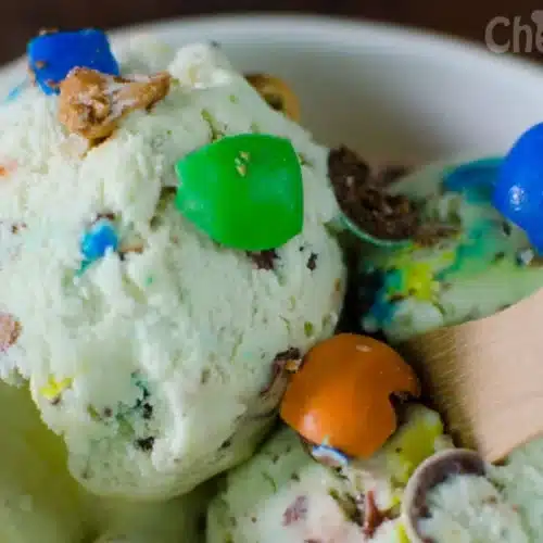 Glace chocolat blanc et M&M's