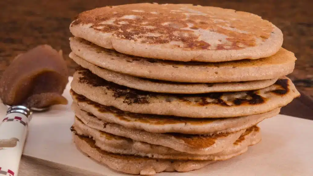 Pancakes sans Gluten à la farine de Châtaignes 2 Pancakes sans gluten a la chataigne